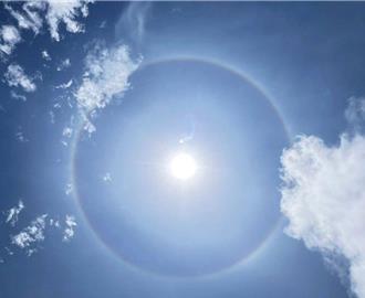 美極了！澎湖人抬頭驚見「超圓日暈」奇景