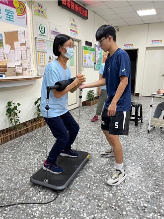 嘉義AI骨鬆肌少聯合照護 找出萬名高風險者