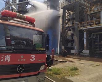 中油大林廠未依原計畫歲修釀火災 高雄環保局鐵腕開罰