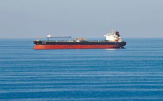 商船避走荷姆茲海峽 油價續飆