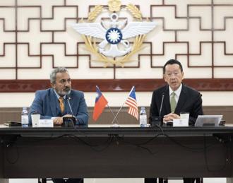 顧部長接見美眾院訪團 感謝支持民主自由