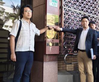 父被爆收紅錢當中共特工 沈伯洋代父提告 澄清黑熊防災包「非淘寶貨」