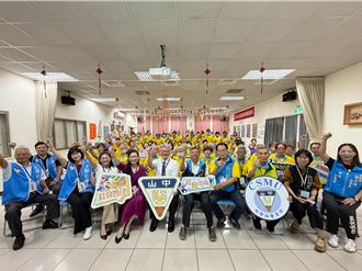 阿公阿嬤高唱Do Re Mi 長者用歌聲練肌力、防嗆咳