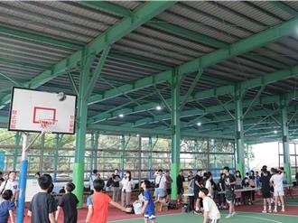 台南仁德光電球場「高度不足、光線差」 體育局介入改善