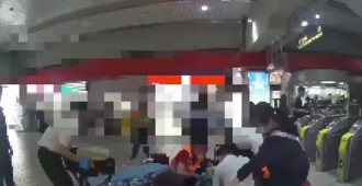 快訊》北捷死亡意外！婦人刷卡出站突倒地 送醫不治
