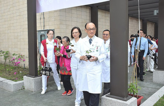 林芳郁患失智症 妻曝曾發生1事恐成稻草：從此焦慮、幾乎不說話