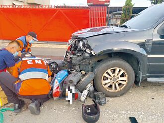 女騎機車載85歲母 遭撞飛雙亡