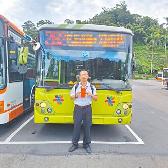電動公車起火 業者：非大陸車