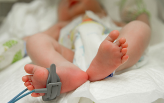 新生兒腸病毒重症創6年新高 疾管署修正母乳哺餵建議