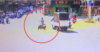 有事嗎？高雄男騎士「擋輕軌10分鐘不讓」  恐罰最高4萬3200元