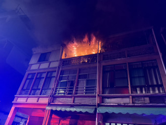 高雄新兴透天厝大火！ 1大1小受伤送医救治