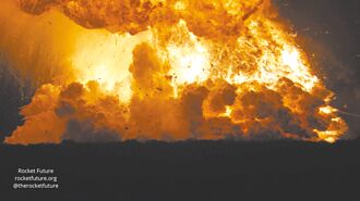 SpaceX星艦測試爆炸 燒成大火球