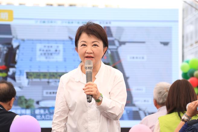 台中市長盧秀燕宣布即日起至8月31日，前往第二市場停車場停車免收費。（市府提供／寶智華台中傳真）