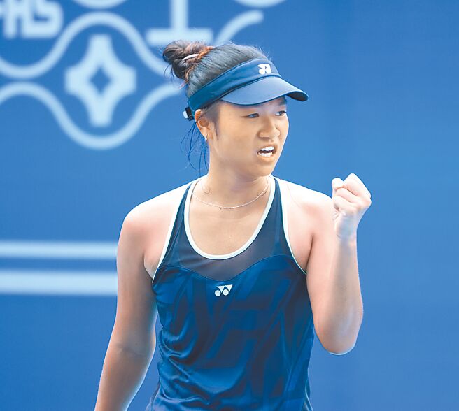 林芳安力退韓國選手李恩慧，晉級台塑盃女網賽女單8強。（四維體育推廣教育基金會提供／陳筱琳台北傳真）