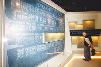 國安局正式完成56.6萬件戒嚴政治檔案清查  同步移除營內威權銅像