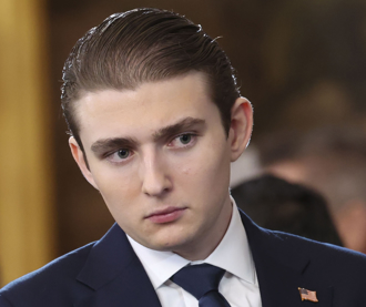 經營加密貨幣賺翻了 川普19歲寶貝兒拜倫海撈近12億