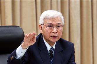 迎战川普2.0 杨金龙：金融与财政韧性亦至关重要