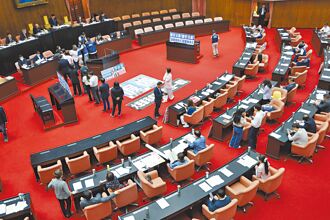 廢監院修憲委員會 藍白合逕付二讀