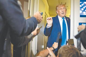 領導失去靈魂 川普終結美國世紀