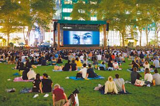 川普怨假期太多 喊話必須改變