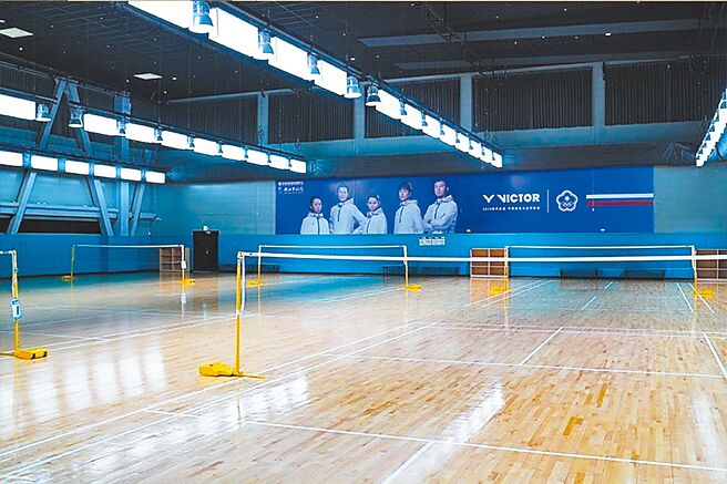 新北市各国民运动中心球类场馆提供民眾租借，由于场地有限，部分热门时段「抢破头」。（新北市体育局提供／高钧麟新北传真）