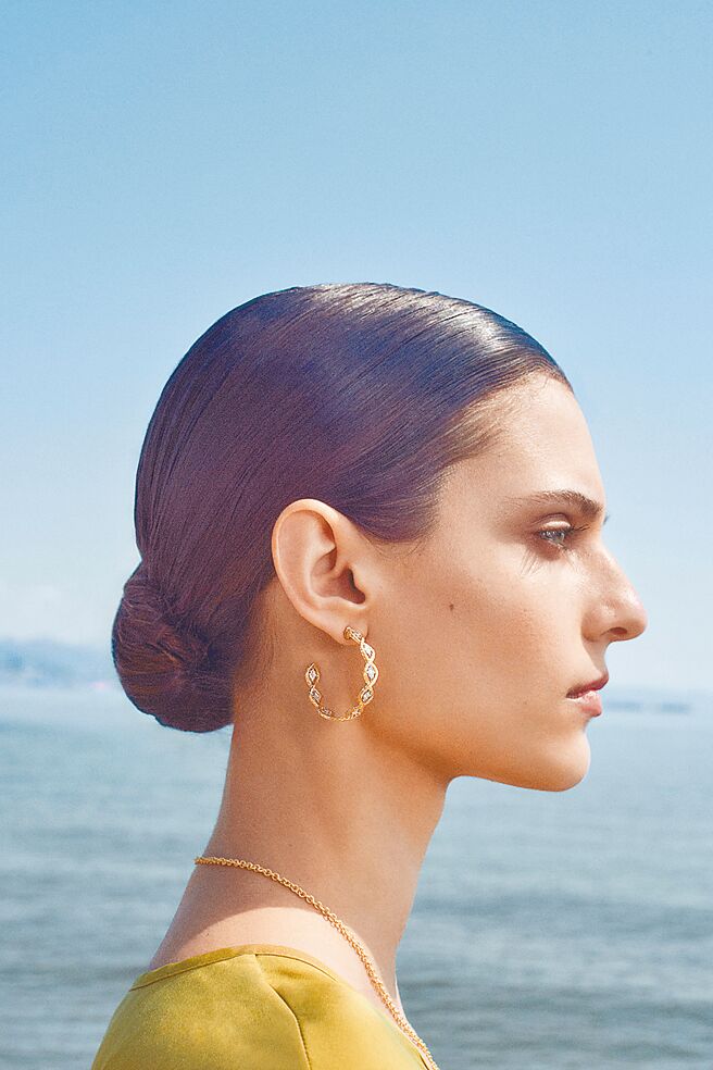 Buccellati推出全新「Precious Circle」圈形耳环，为Etoilee系列加入更多款式。（Buccellati提供）