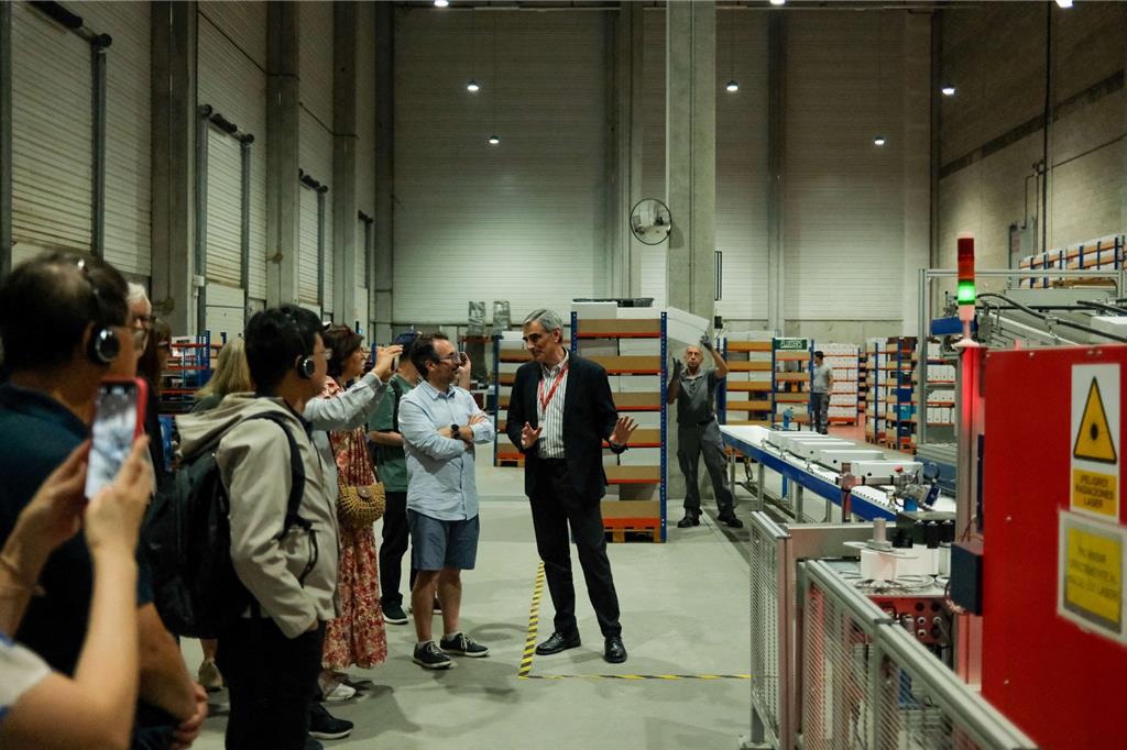 雲林縣政府「雲菁人才培育計畫」代表團參訪西班牙馬德里Las Rozas城市的智慧設施,代表團22日表示將借鏡CADA,發展雲林縣的文件數位化。(雲林縣政府提供/張朝欣雲林傳真)