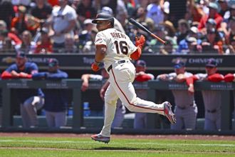 MLB》被交易6天就復仇 巨人狄弗斯生涯首度對紅襪開轟