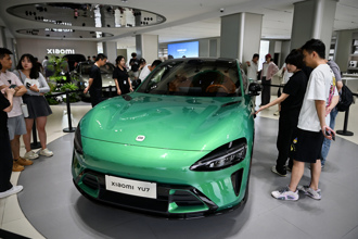 小米YU7定價？雷軍否認低價傳聞 大行估人民幣25萬起跳