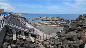 外木山「天然泳池」罕見抽乾見底 清石蚵、藤壺護遊客