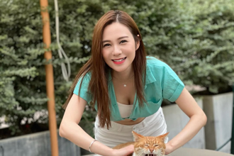 「威龙潘金莲」才被拍餐厅端盘子 又惊传脸遭150度高温烫伤！