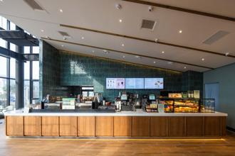 夏日启程！悠閒咖啡时光 享受无可取代的自然美景