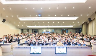 從掃落葉到台灣首富 蔡明忠重返東海分享致富秘笈