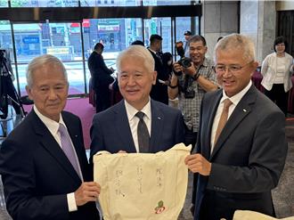 新光金最後一次股東會！洪士琪曝光8字金句合併後穩健經營