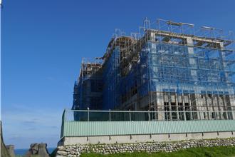 花蓮海邊驚見「假民宿真飯店」？縣府回應了