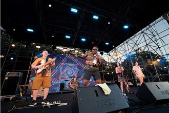 雷鬼樂唱進恆春星空！8月鵝鑾鼻燈塔草原盡情搖擺