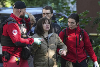 三百多架俄羅斯無人機與各種飛彈轟炸基輔 至少10人死亡