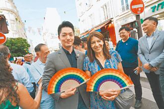 蒋万安访巴黎 沉浸于音乐节