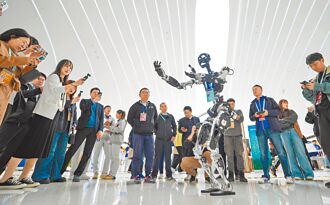 人形機器人夯 工程師薪逾10萬