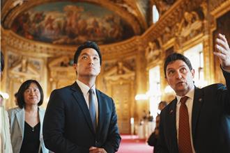 參訪巴黎參議院」 蔣萬安允推動布袋戲交流