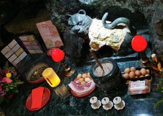 下周二虎爺生日！命理師授「咬錢3招」事業、財運一路飆