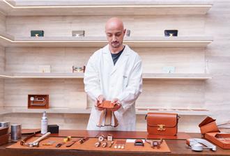 CELINE皮革背后文化解密 它的繁复作工竟高达百道工序