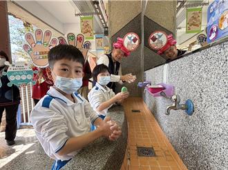 台中4歲女童確診腸病毒併發下肢無力 今已出院仍復健中