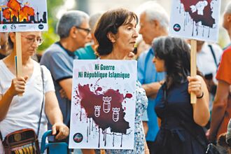 踩伊朗紅線 川普暗示盼政權更迭