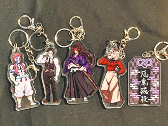 鬼灭之刃、进击的巨人快闪店免费入场