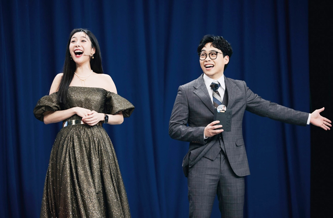 Albee先前公開主持《賀瓏夜夜秀》主因。（圖／翻攝自 Threads）