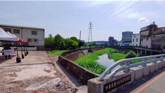 鍾東錦視察龍鳳排水分洪道工程 紓解頭份交通壅塞