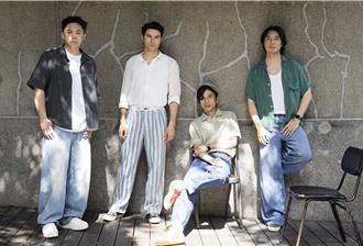 凤小岳追星台湾队长陈杰宪！以「压克力柿子」乐团身分开唱