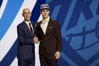 NBA》史上首見！雷霆新秀「躺贏」首秀登場前就奪冠