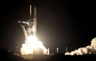 影》女太空人带3国新手出任务 SpaceX「优雅号」首飞